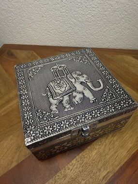 Silver and Black Embossed Elephant Jewelry Box